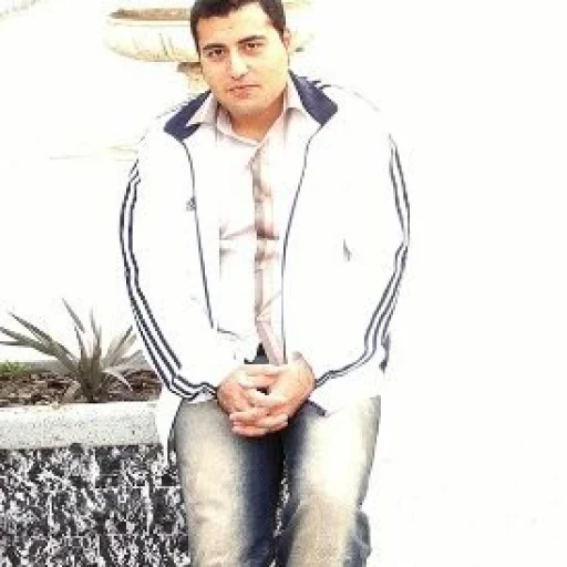 امین ظهورتبار